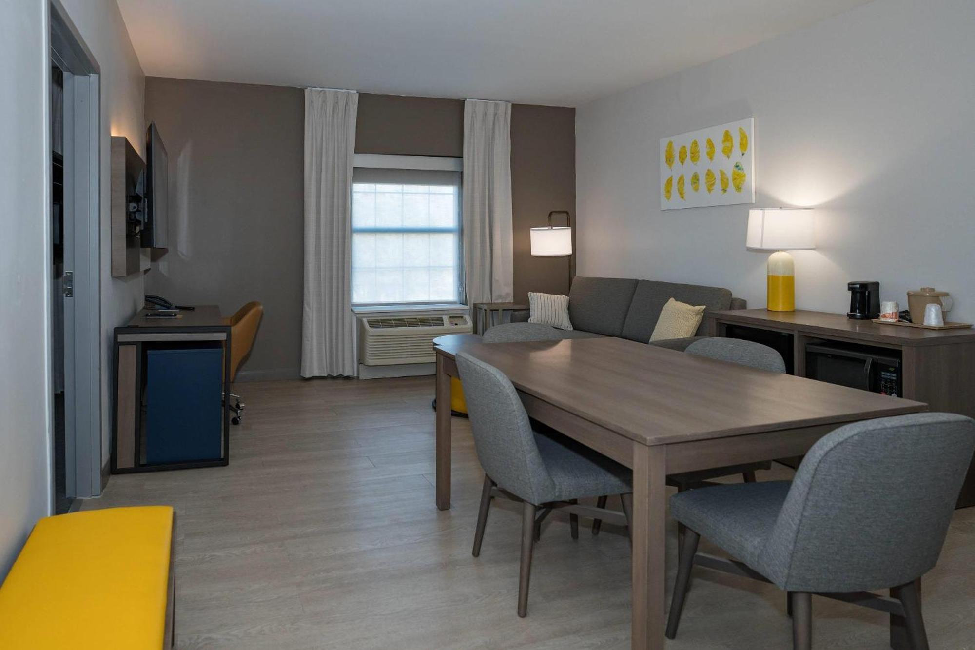 Comfort Inn & Suites River City Decatur Esterno foto
